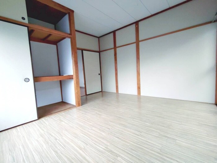 物件内観写真6　(居室)