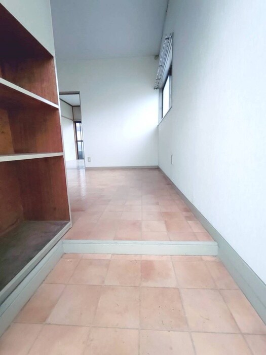 物件内観写真18　(玄関)