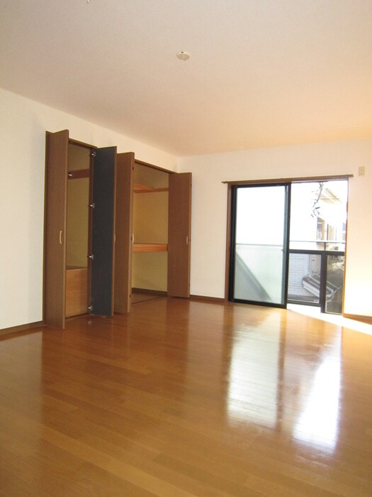 物件内観写真13　(居室)