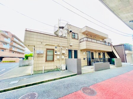 メゾン栄(2F)外観写真