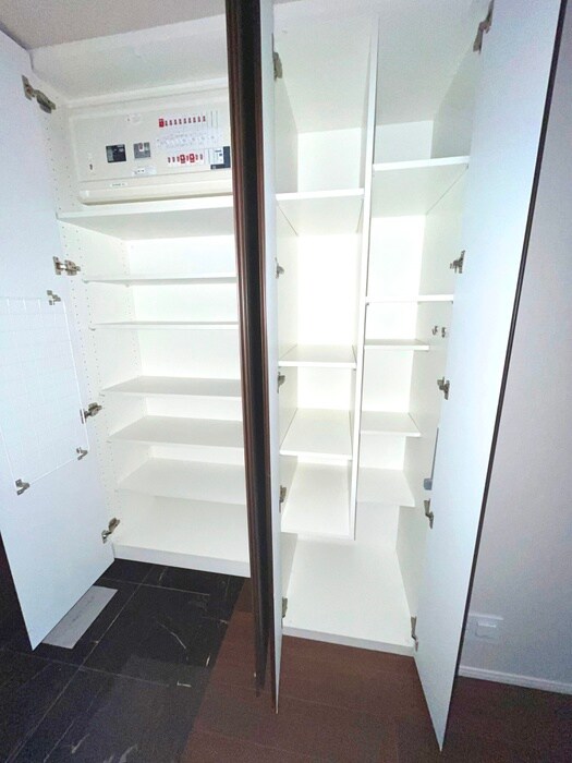 物件内観写真7　(収納)