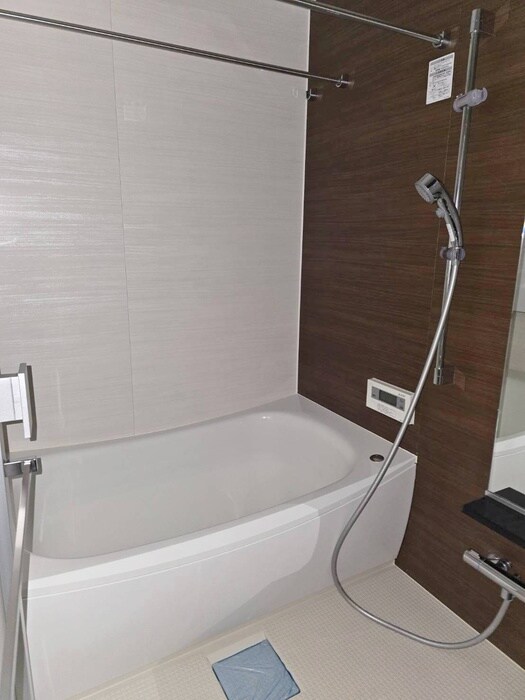 ｻﾞ･ﾊﾟｰｸﾊｳｽ西新宿ﾀﾜｰ60(3317)のバス