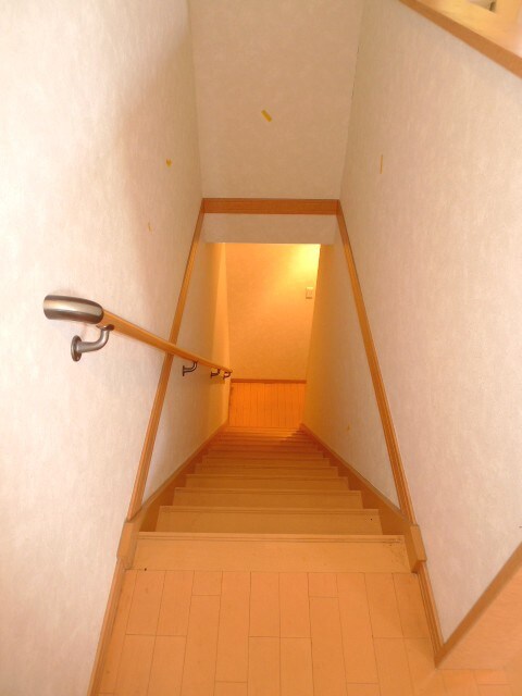 物件内観写真4　(廊下)