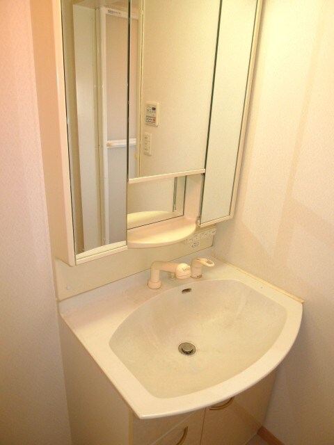 物件内観写真7　(洗面)