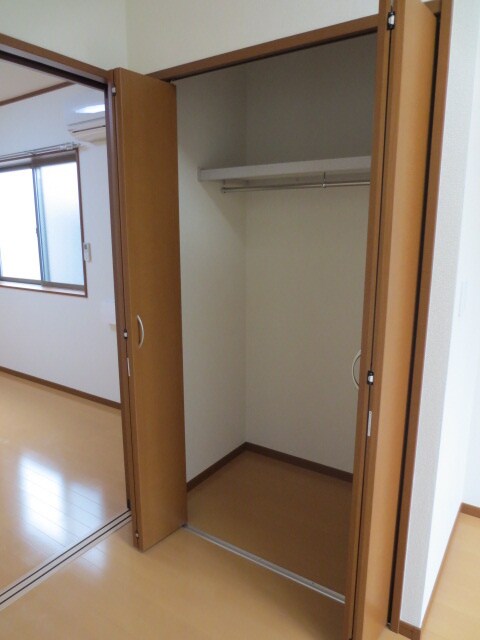 物件内観写真8　(収納)