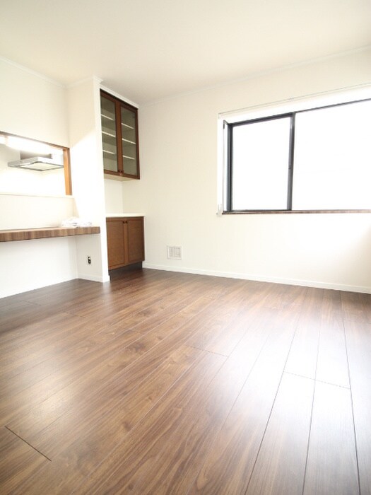 物件内観写真4　(居室)