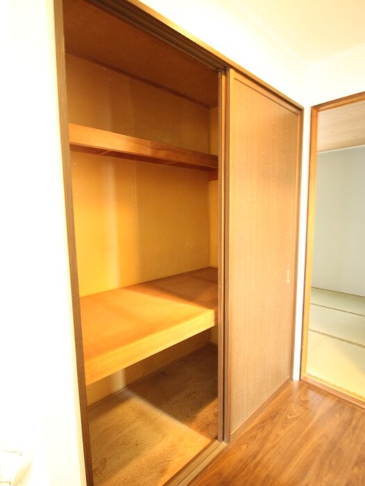 物件内観写真15　(収納)