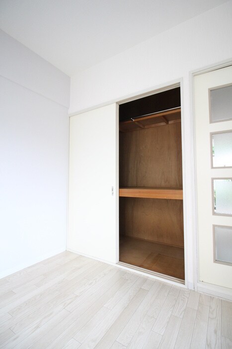 物件内観写真13　(収納)