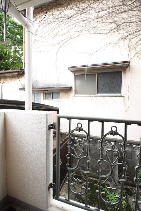 物件内観写真17　(室内からの展望)