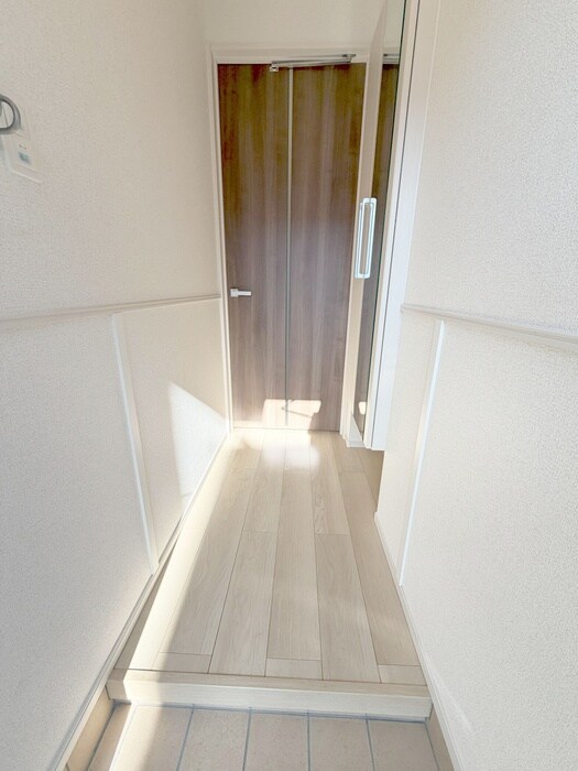 物件内観写真18　(廊下)