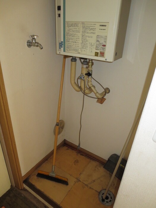 物件内観写真15　(洗濯機置場)