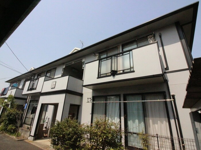 物件外観写真4　(エントランス部分)