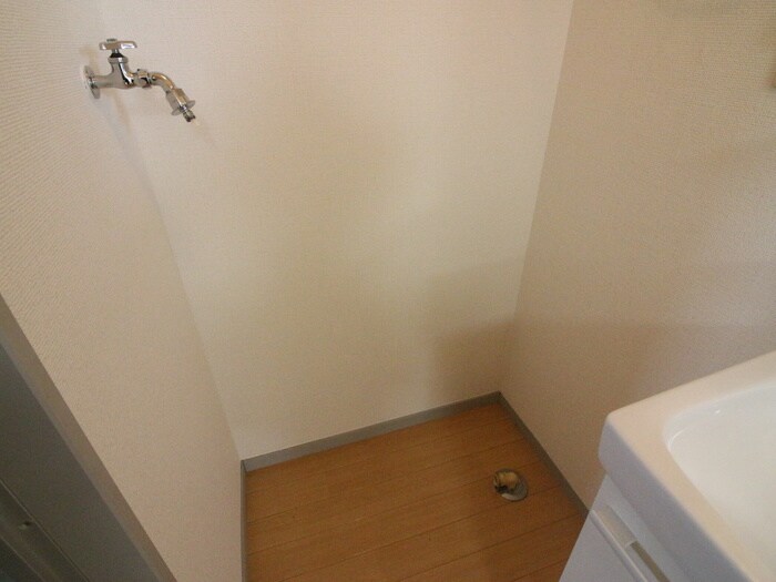 物件内観写真19　(洗濯機置場)