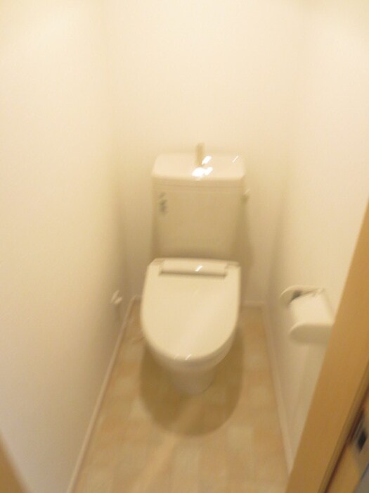 物件内観写真14　(トイレ)