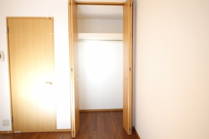 物件内観写真10　(収納)