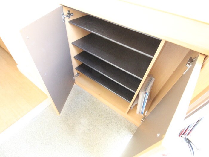 物件内観写真15　(靴箱)