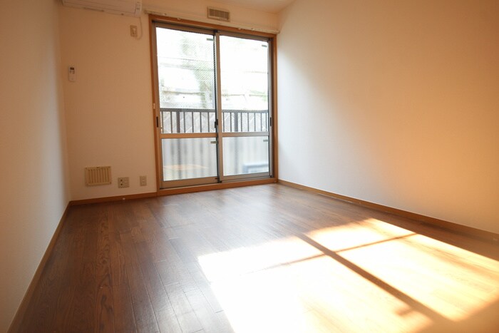 物件内観写真18　(居室)