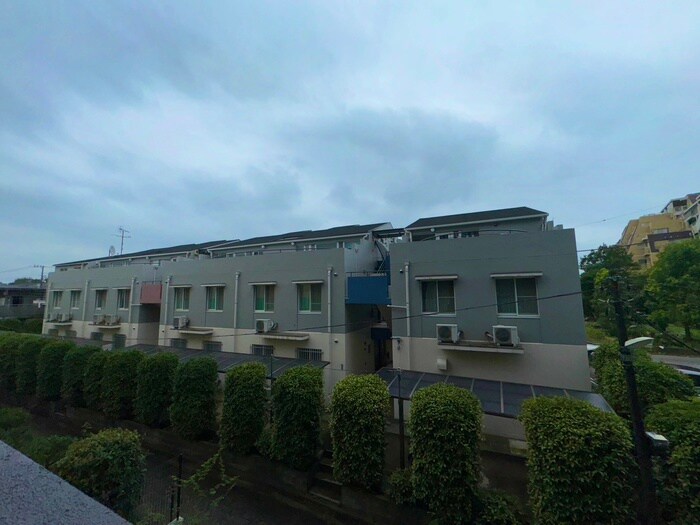 物件内観写真22　(室内からの展望)