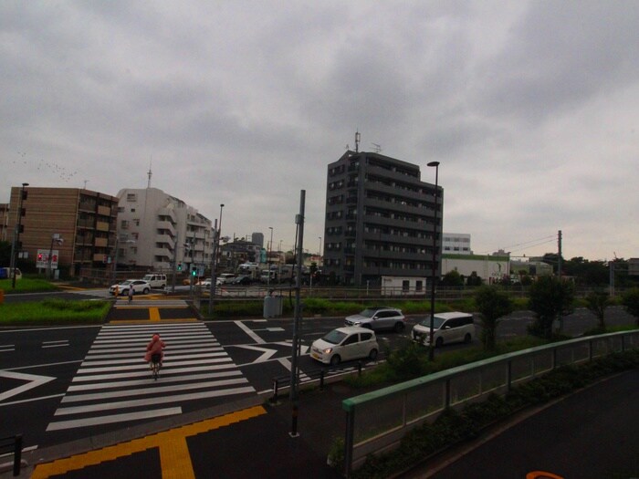 物件内観写真22　(室内からの展望)