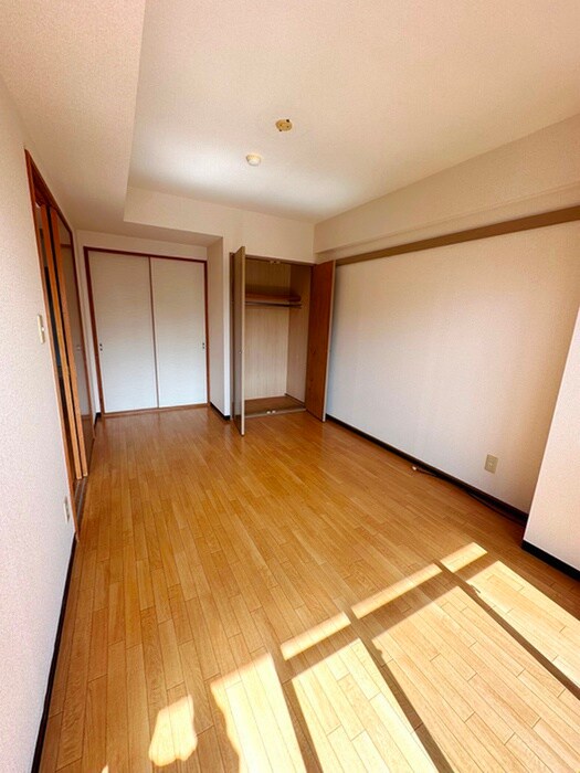 物件内観写真5　(居室)