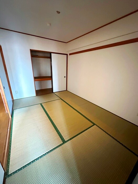 物件内観写真12　(収納)