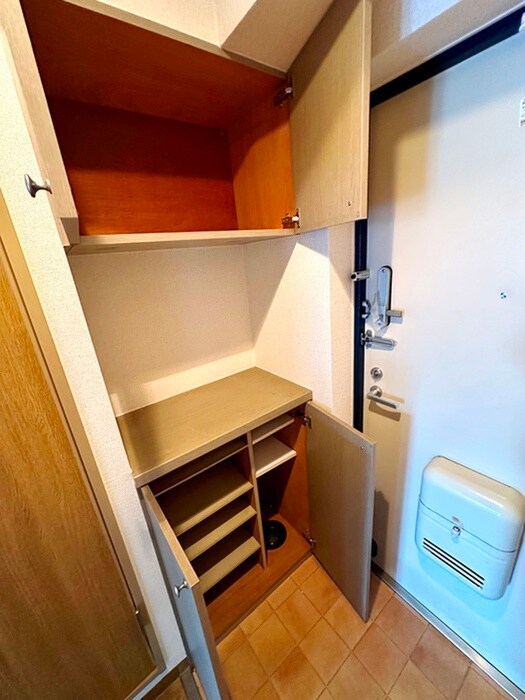 物件内観写真16　(靴箱)