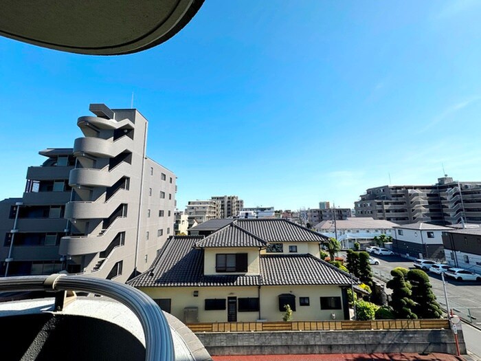 物件内観写真17　(室内からの展望)