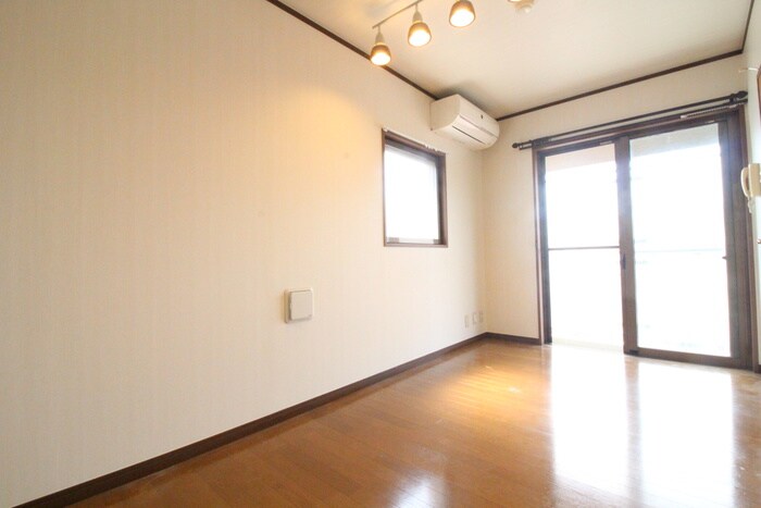 物件内観写真18　(居室)