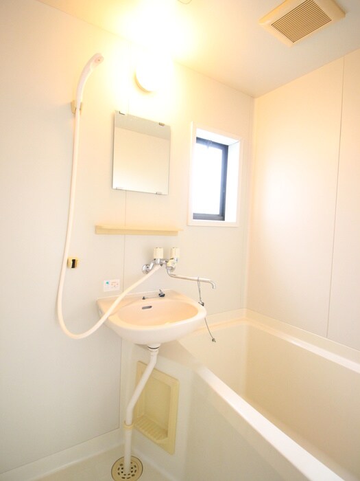 物件内観写真12　(バス／シャワールーム等)