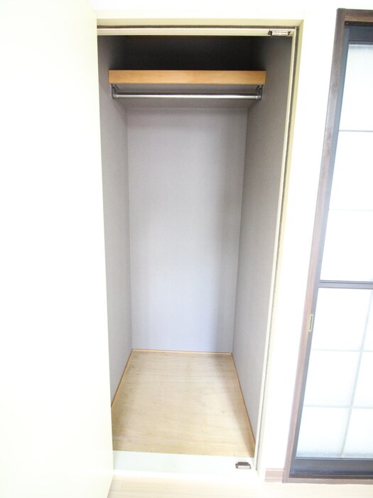 物件内観写真15　(収納)