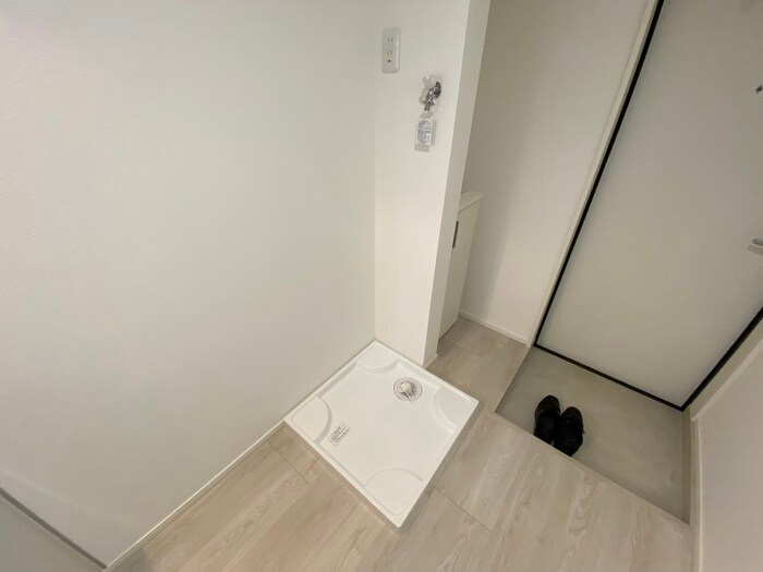 物件内観写真11　(洗濯機置場)