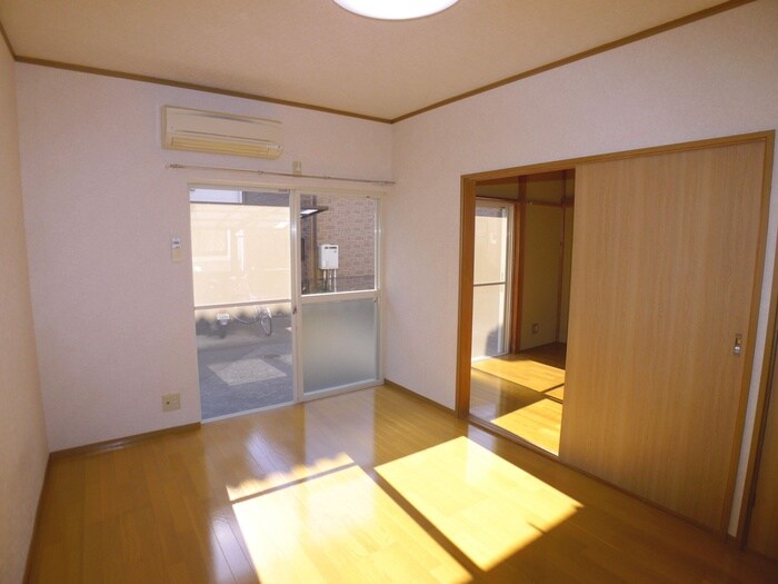 物件内観写真7　(居室)