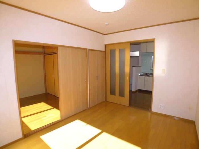 物件内観写真8　(居室)