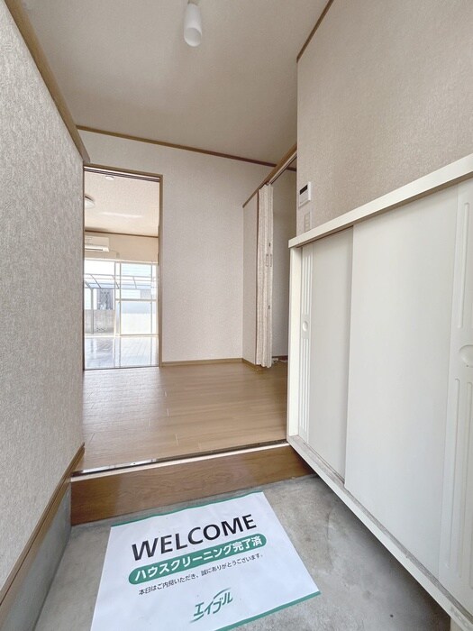 物件内観写真18　(廊下)