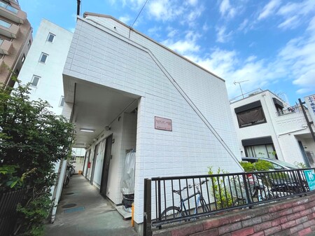 アビタシオン  １９５外観写真