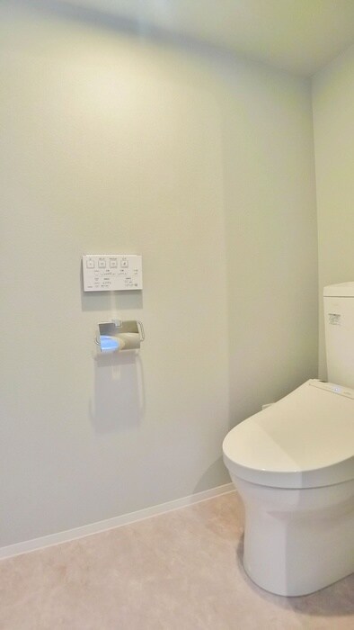 物件内観写真14　(トイレ)