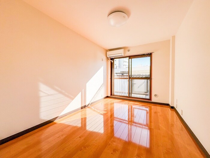 石井ハイツの居室