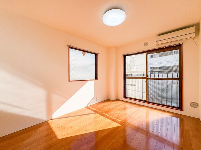 石井ハイツの居室