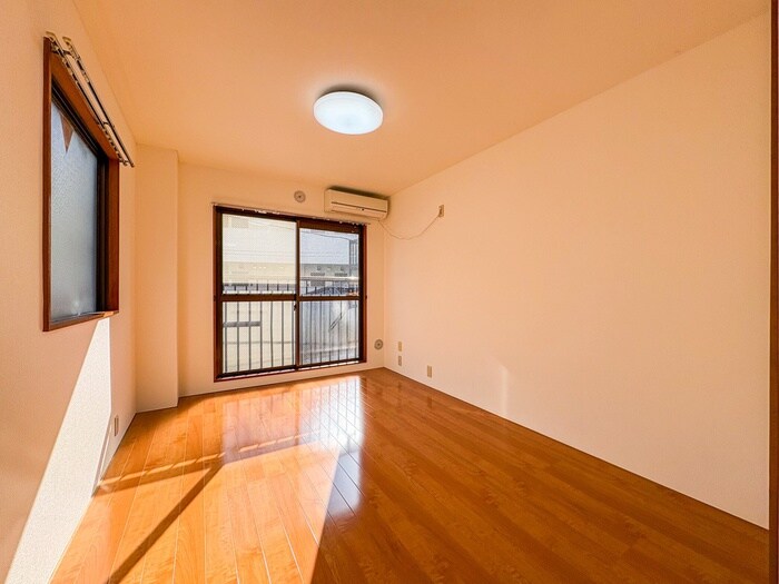 石井ハイツの居室