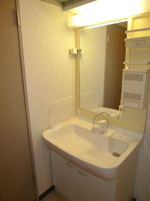 物件内観写真7　(洗面)