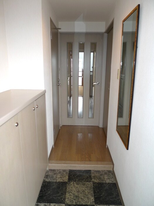 物件内観写真13　(廊下)