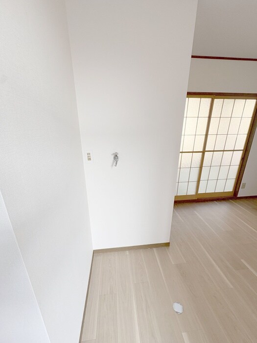 物件内観写真13　(洗濯機置場)