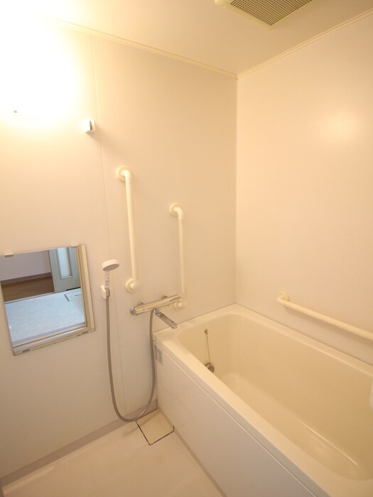 物件内観写真9　(バス／シャワールーム等)