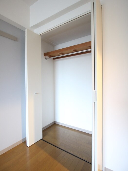 物件内観写真13　(収納)