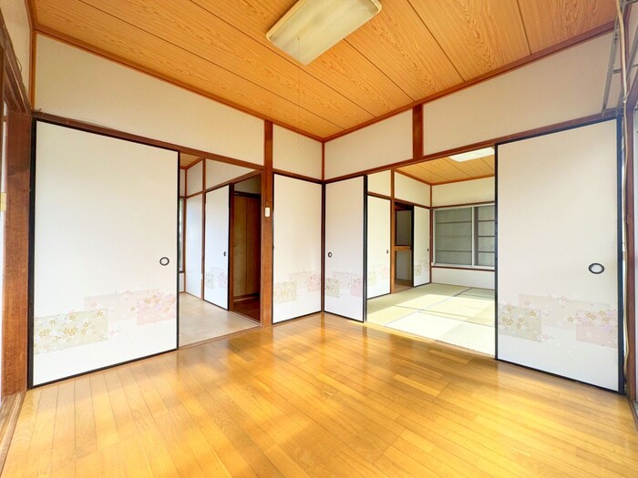 物件内観写真6　(廊下)