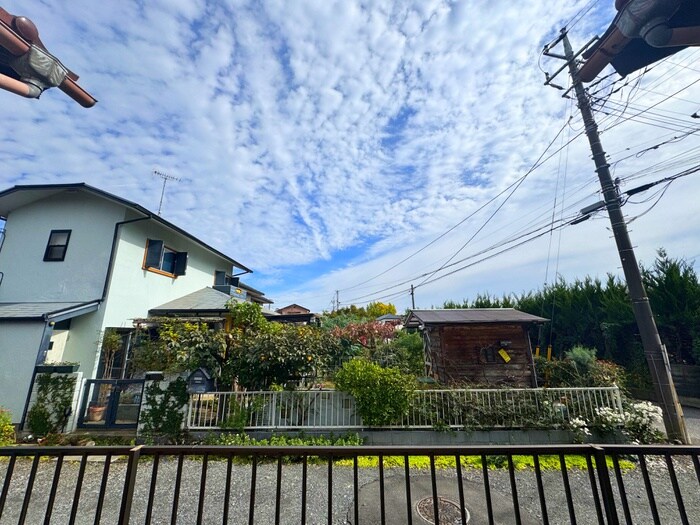 物件内観写真12　(室内からの展望)