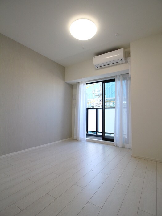 物件内観写真18　(室内からの展望)