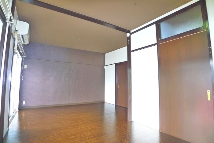 物件内観写真10　(居室)