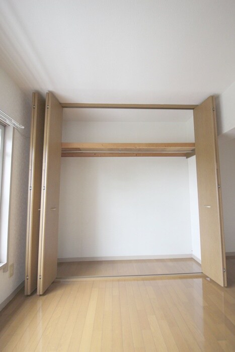 物件内観写真13　(収納)