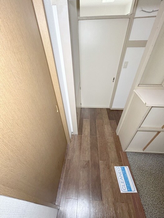 物件内観写真17　(廊下)